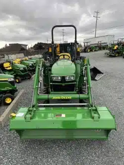 Gallery image 1 for Used 2023 John Deere 3025E Tractor