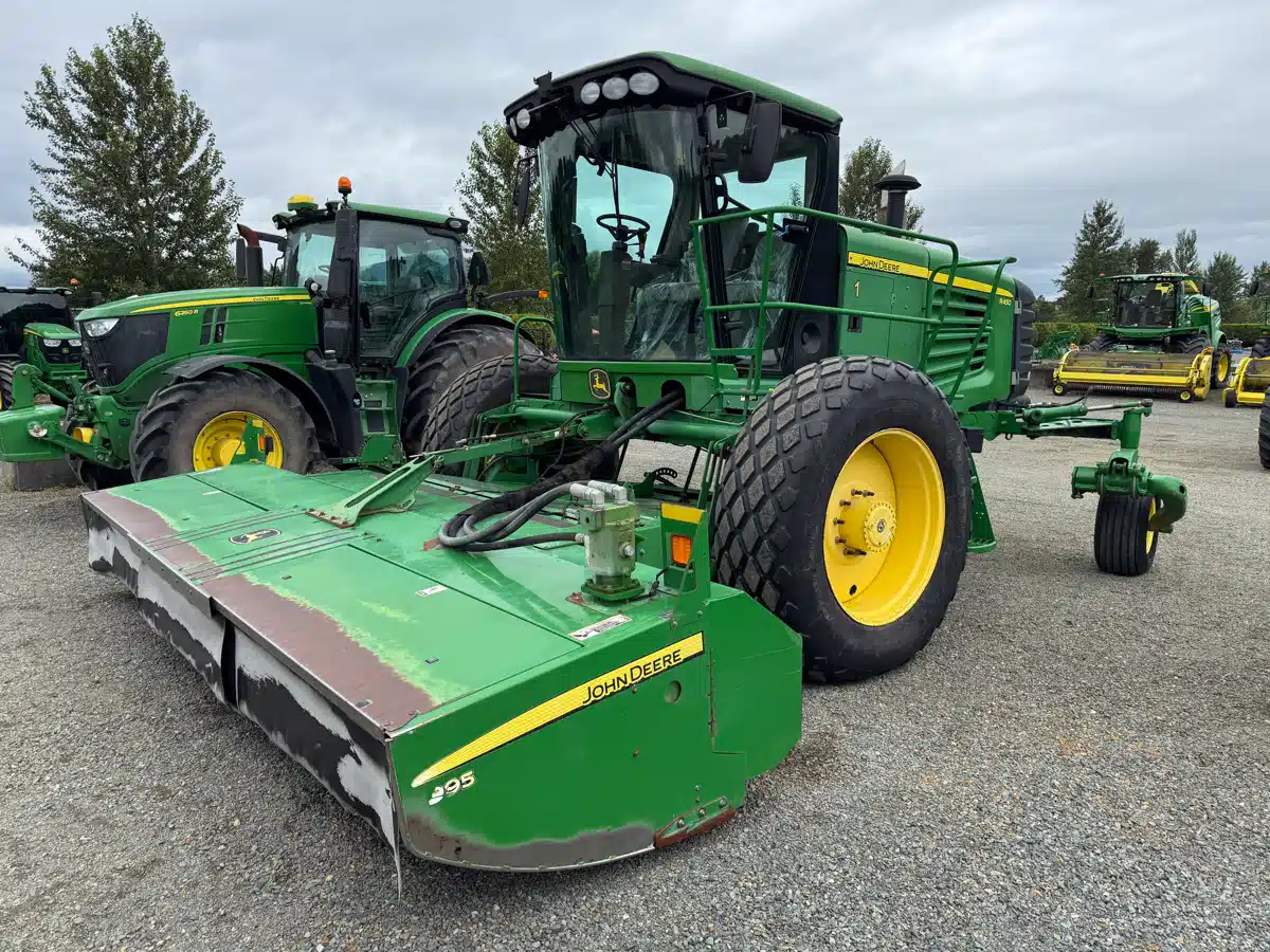 Gallery image 1 for Used 2010 John Deere R450 Windrower