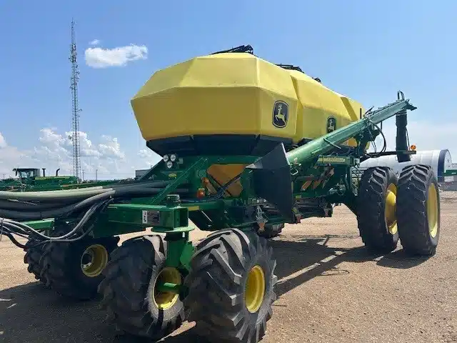 Gallery image 2 for Used 2014 John Deere 1870 Air Drill