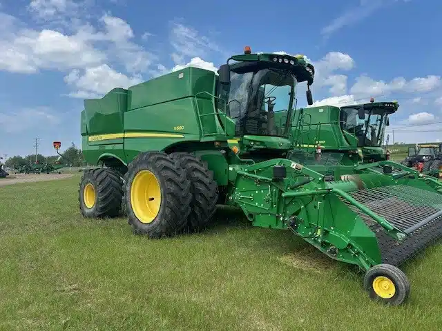 Gallery image 1 for Used 2014 John Deere S680 Combine