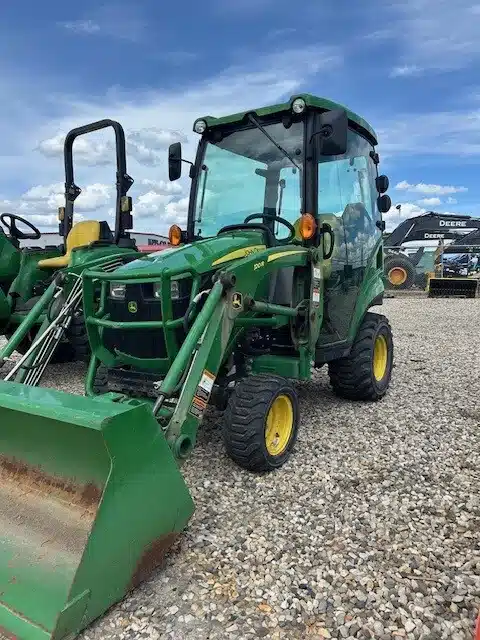 Gallery image 1 for Used 2022 John Deere 1025R Tractor