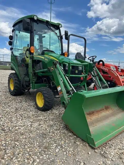 Gallery image 2 for Used 2022 John Deere 1025R Tractor
