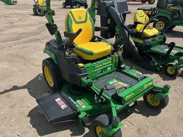 Gallery image 2 for Used 2025 John Deere Z530R Mower - Zero Turn