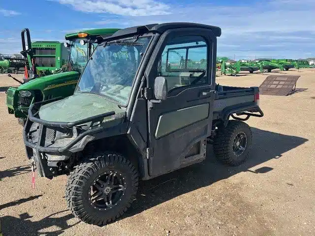 Gallery image 2 for Used 2023 John Deere XUV 835R Utility Vehicle
