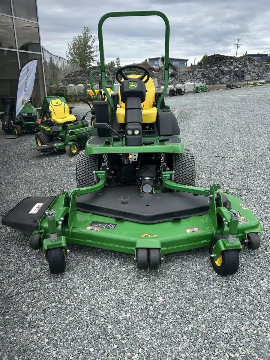 Gallery image 2 for Used 2020 John Deere 1550 Mower - Front Deck