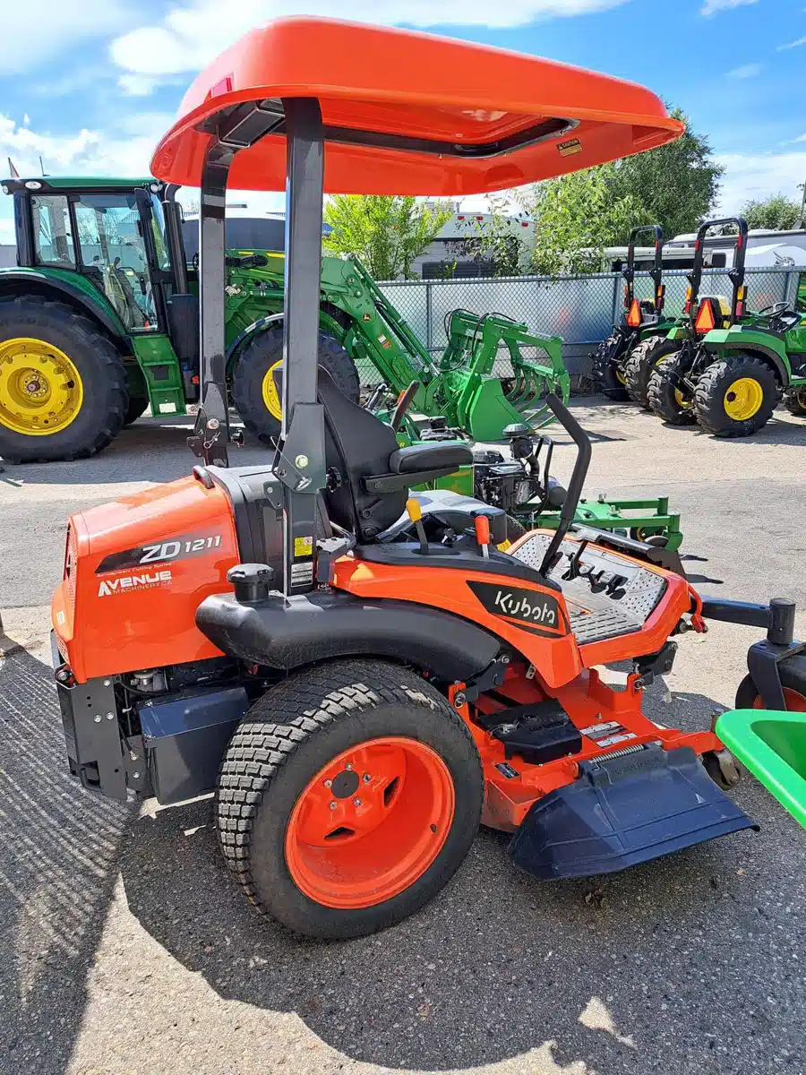 Gallery image 2 for Used 2024 Kubota ZD1211 Mower - Zero Turn