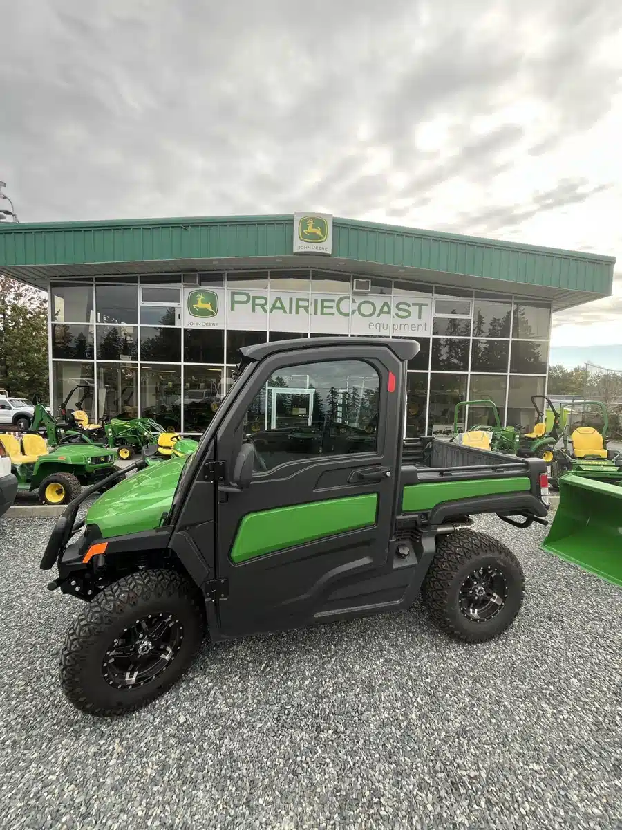 Gallery image 2 for Used 2024 John Deere XUV 835M Utility Vehicle