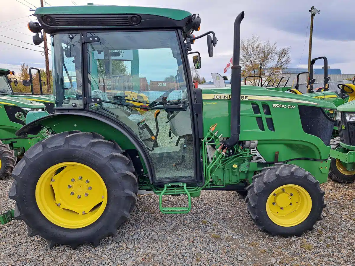 Gallery image 2 for Used 2018 John Deere 5090GN Tractor