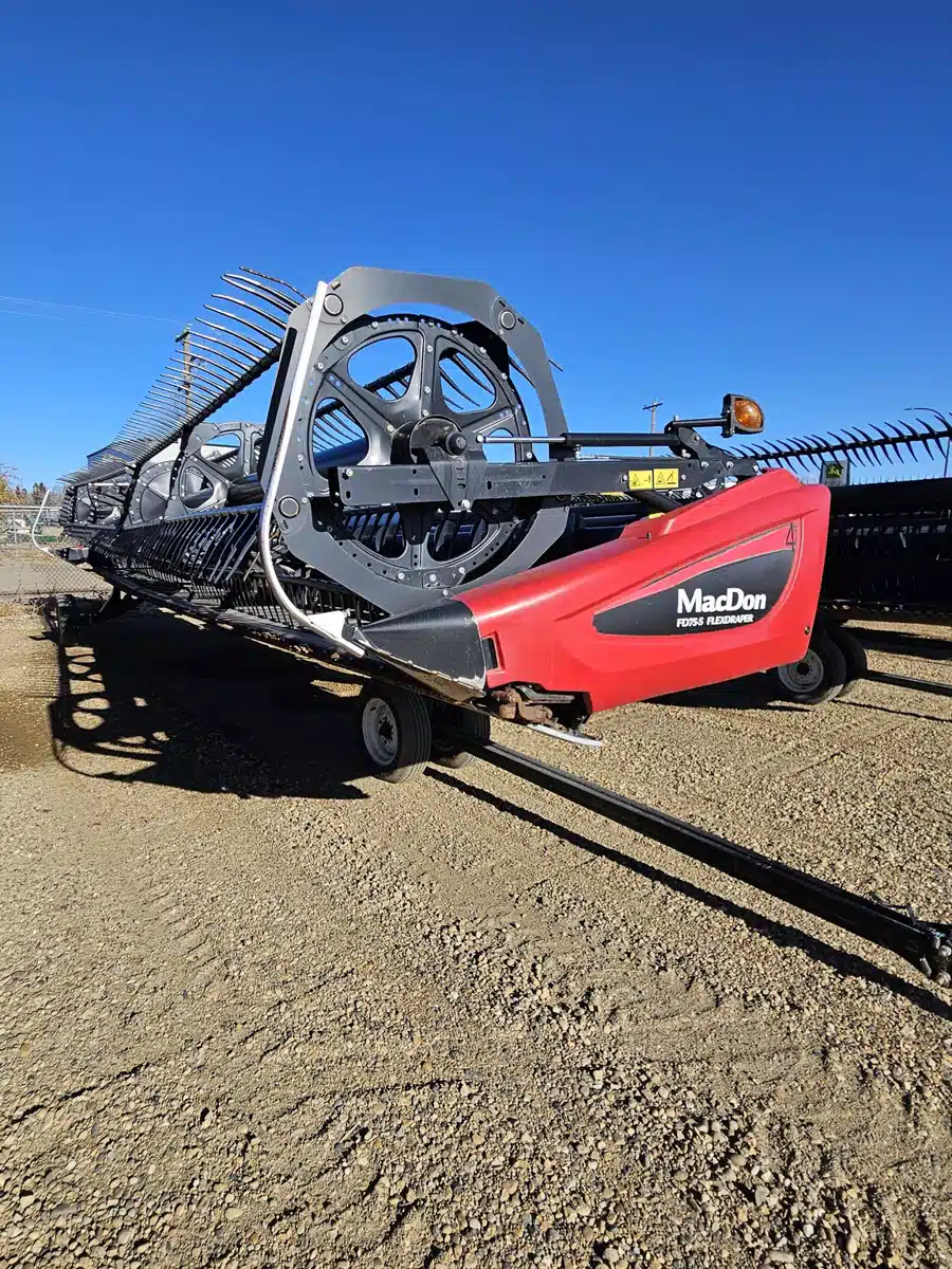 Gallery image 2 for 2018 MacDon FD75 Header - Flex Draper