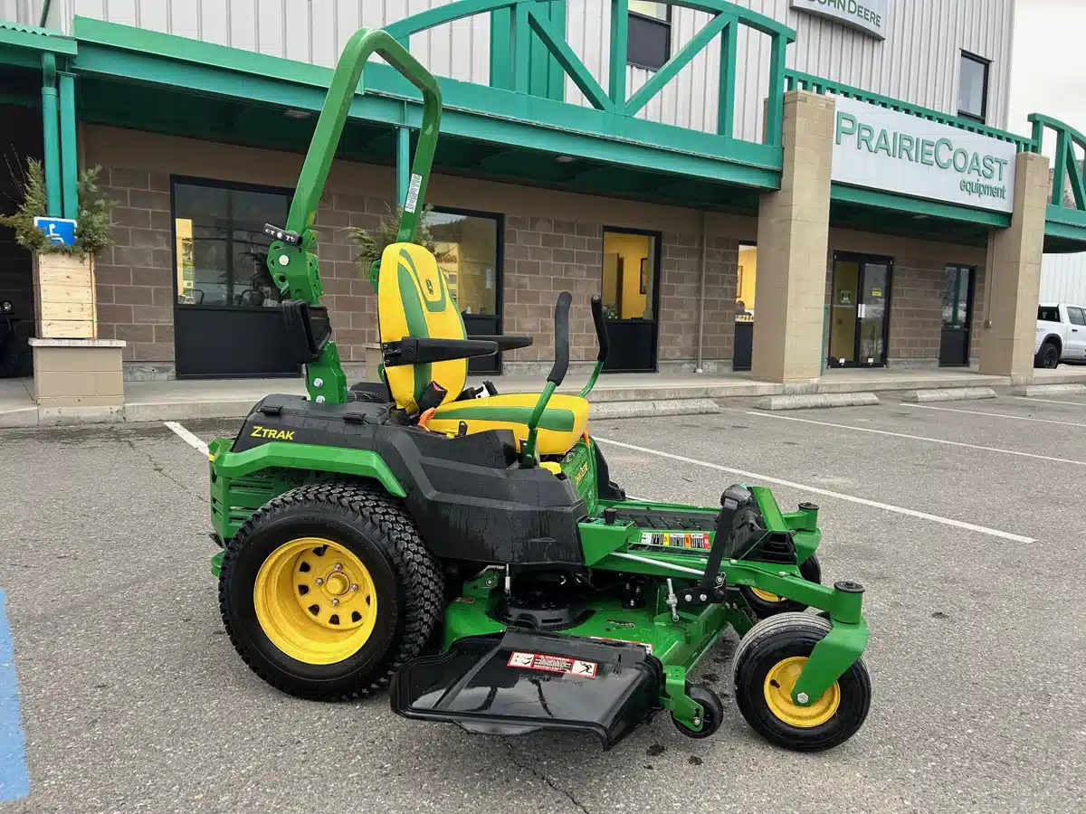 Used 2024 John Deere Z530R Mower - Zero Turn