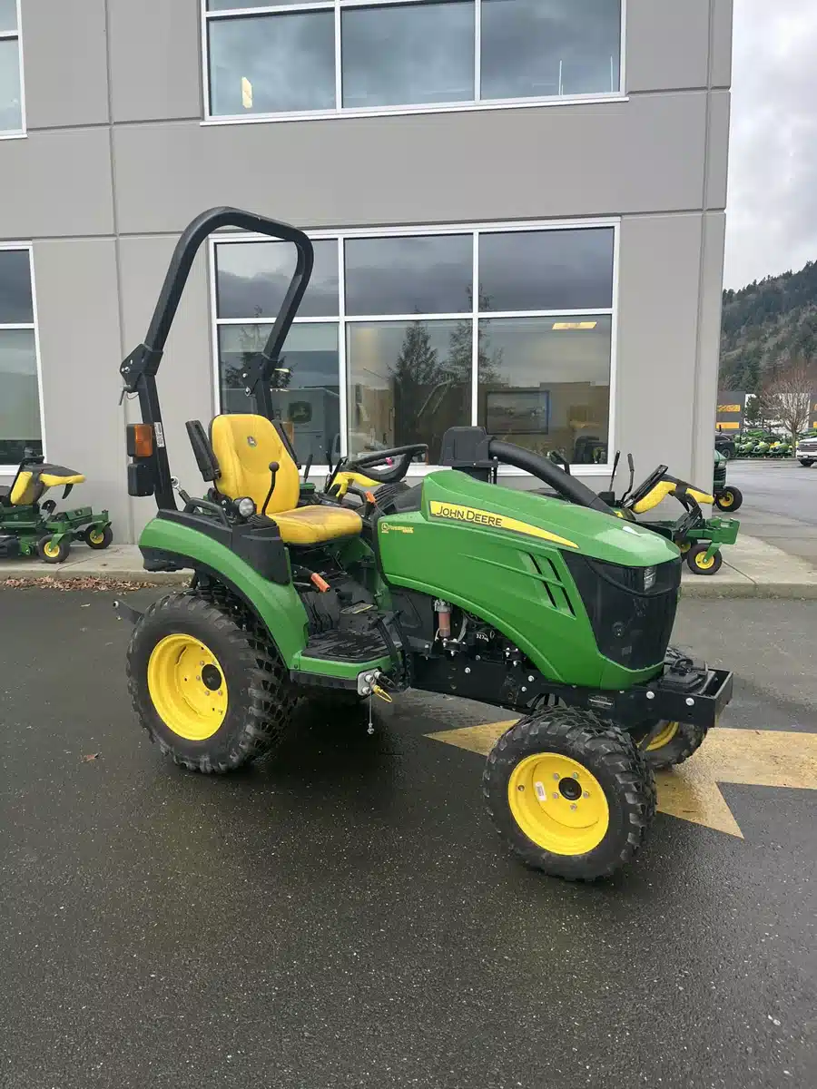 Used 2023 John Deere 2025R Tractor