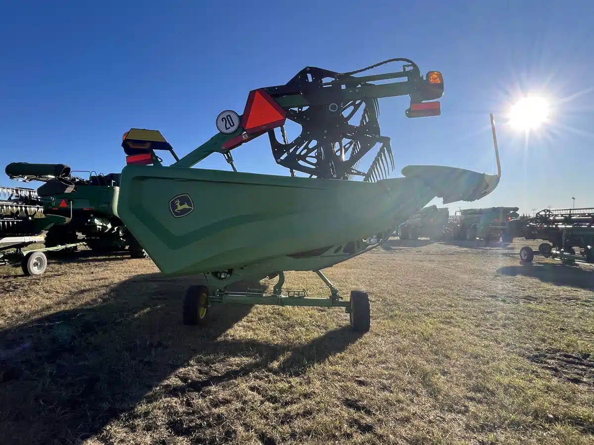 Gallery image 2 for 2024 John Deere HD45R Header - Draper