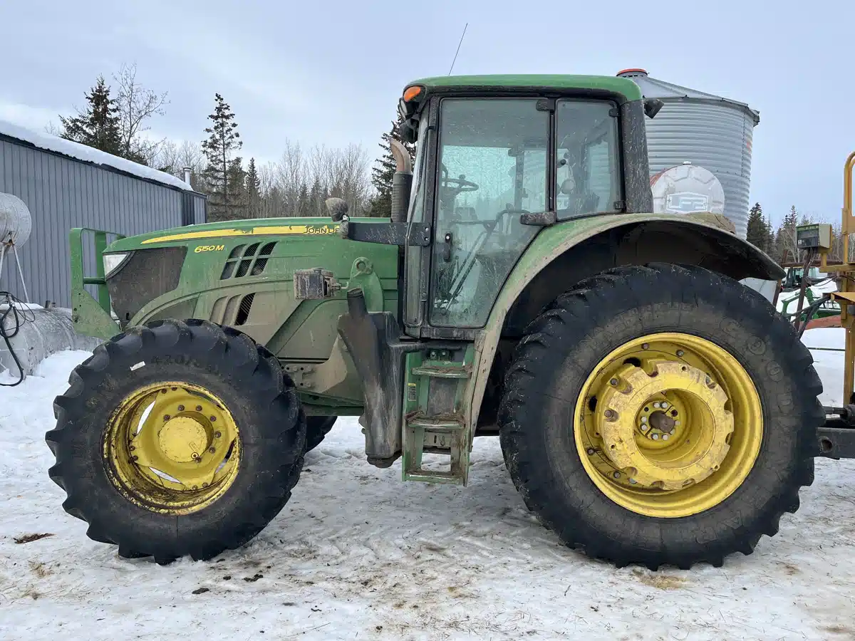 2014 John Deere 6150M Tractor
