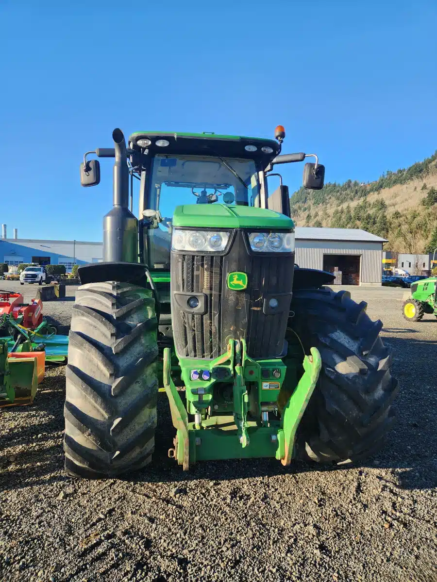 Gallery image 2 for 2014 John Deere 7290R Tractor