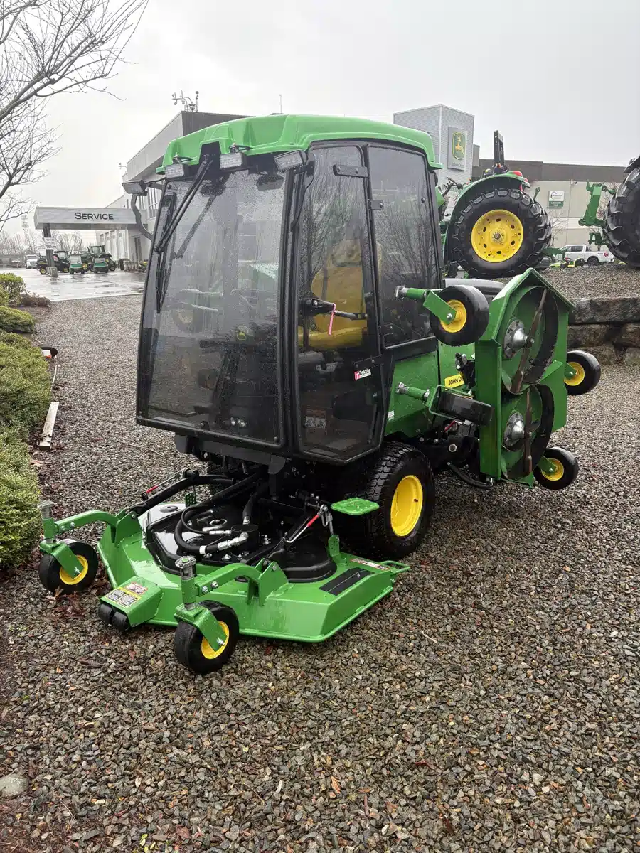 2025 John Deere 1600 Mower - Front Deck