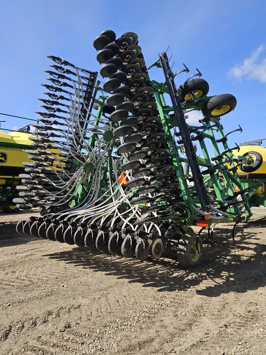 Gallery image 1 for 2002 John Deere 1900 Air Cart