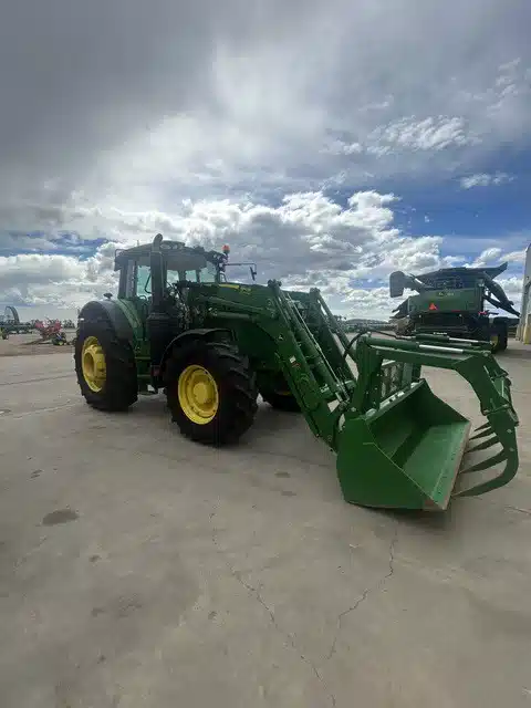 Gallery image 1 for 2025 John Deere 6155M Tractor