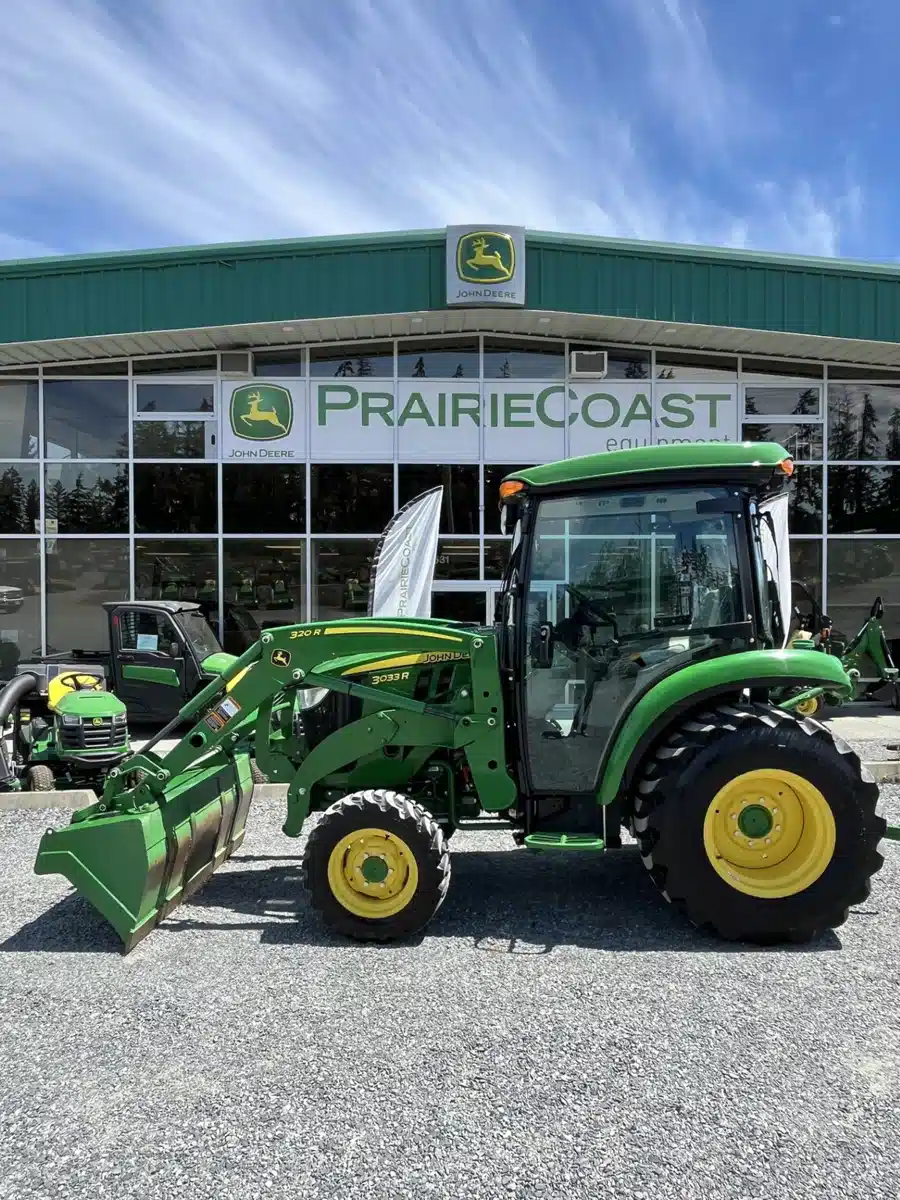 Gallery image 1 for 2022 John Deere 3033R Tractor