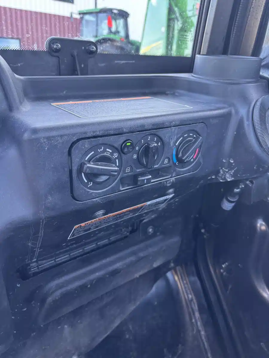 Photo de la Galerie 2 pour 2024 Kubota RTVX1100 Véhicule utilitaire