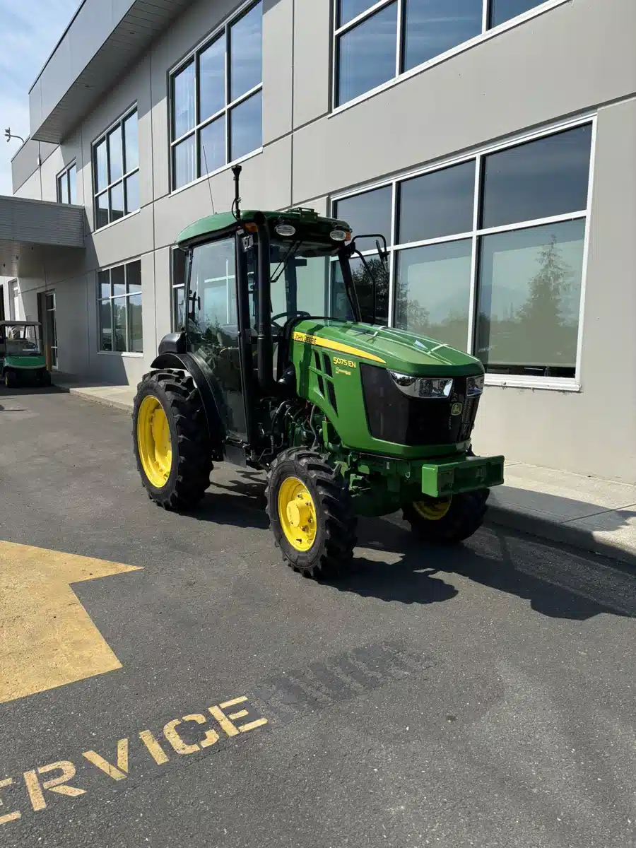 Gallery image 1 for 2025 John Deere 5075EN Tractor