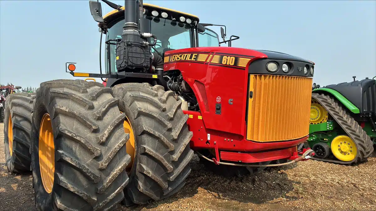 Gallery image 1 for 2019 Versatile 610 Tractor