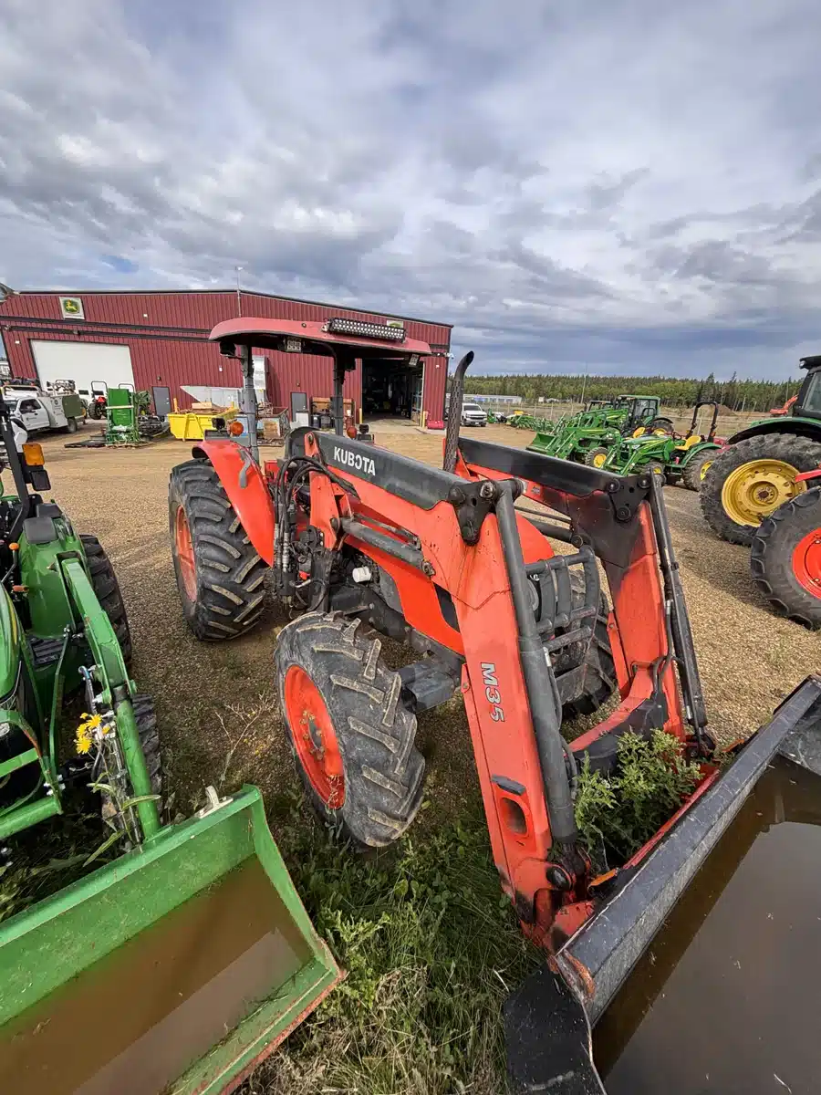 Gallery image 1 for 2006 Kubota M8540 Tractor