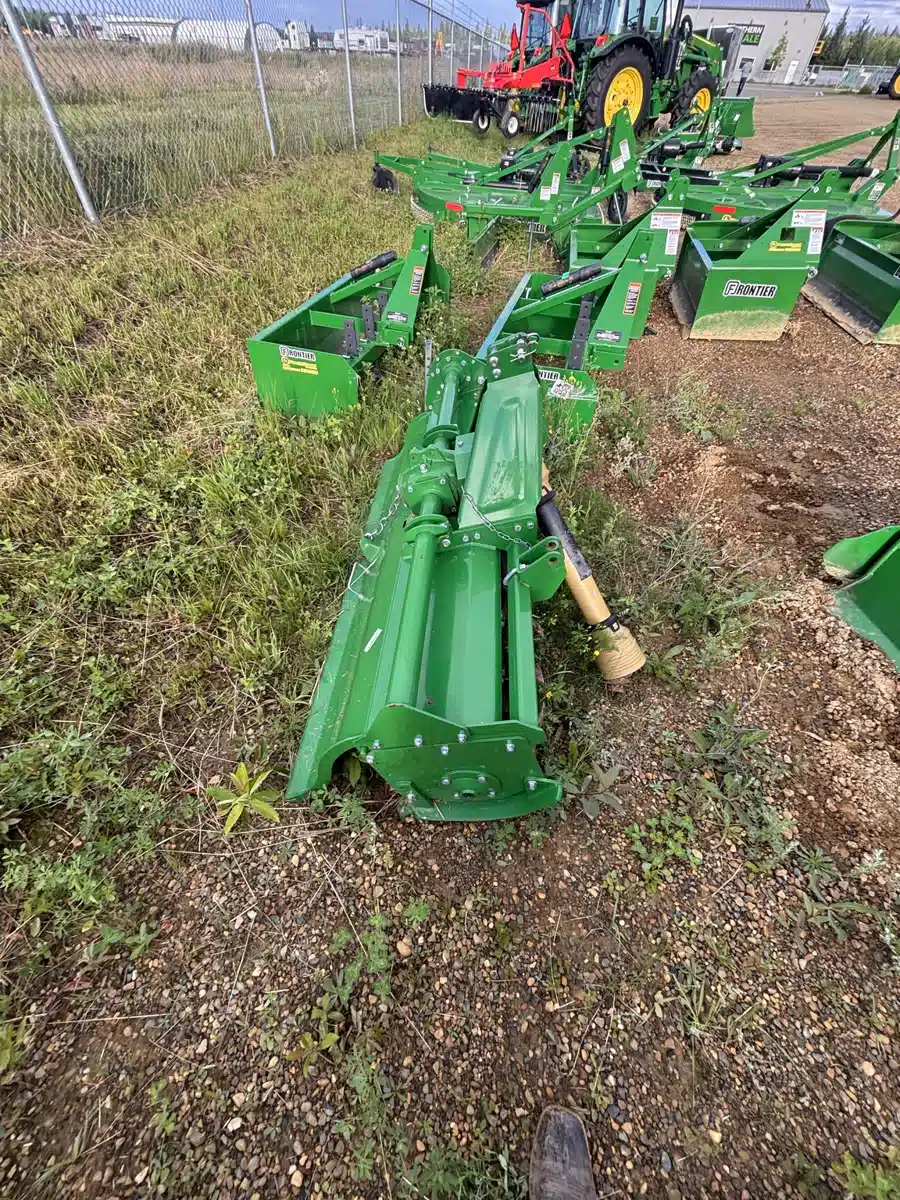 Photo de la Galerie 1 pour 2022 John Deere 655 TILLER Accessoires