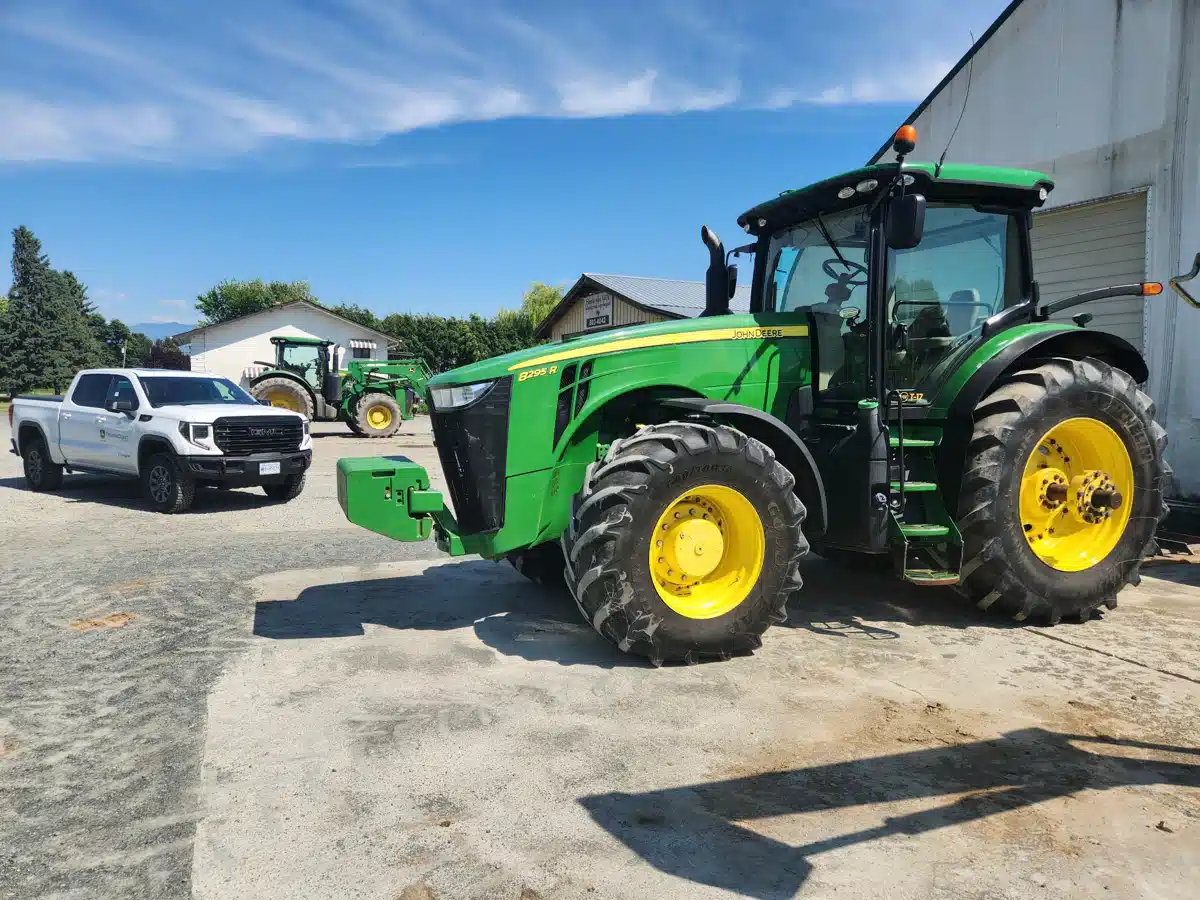 Gallery image 1 for 2015 John Deere 8295R Tractor