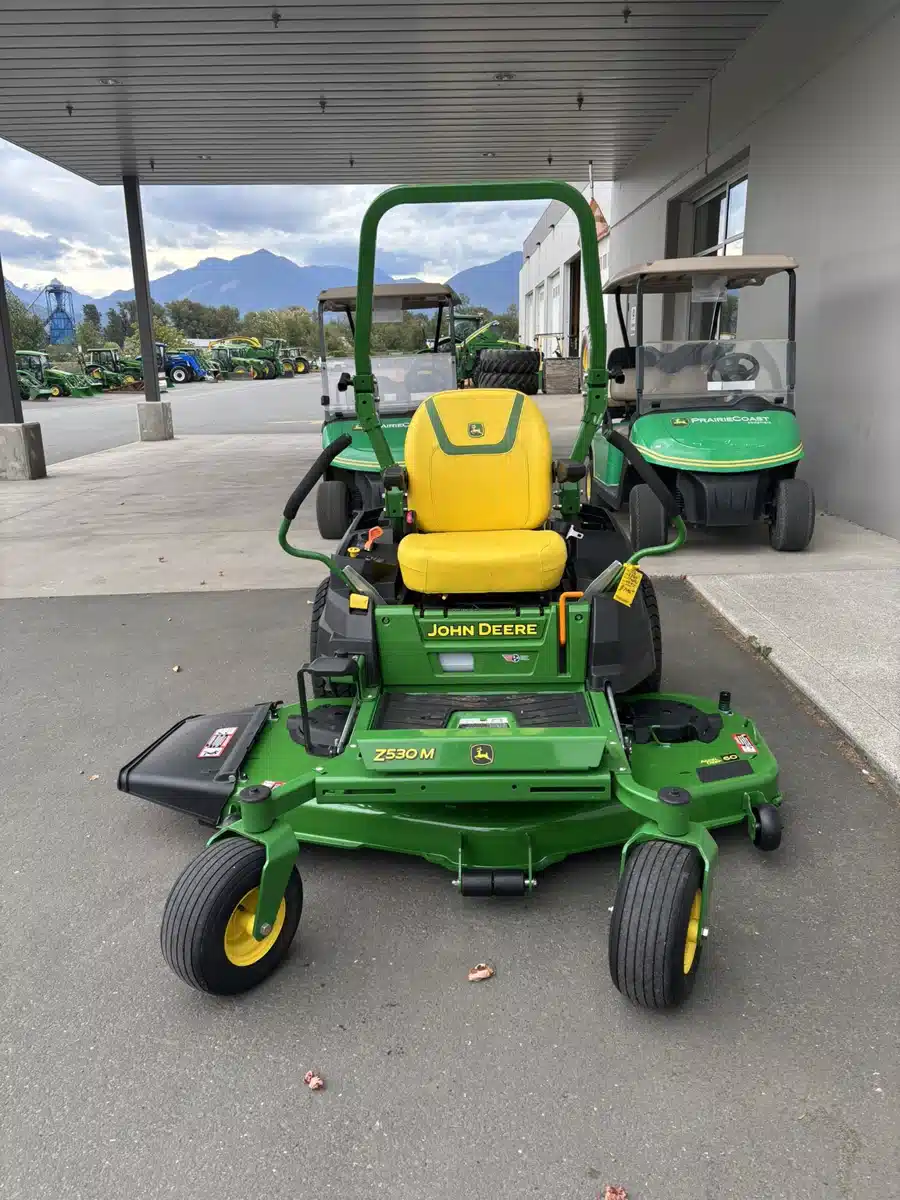 Gallery image 2 for 2024 John Deere Z530M Mower - Zero Turn