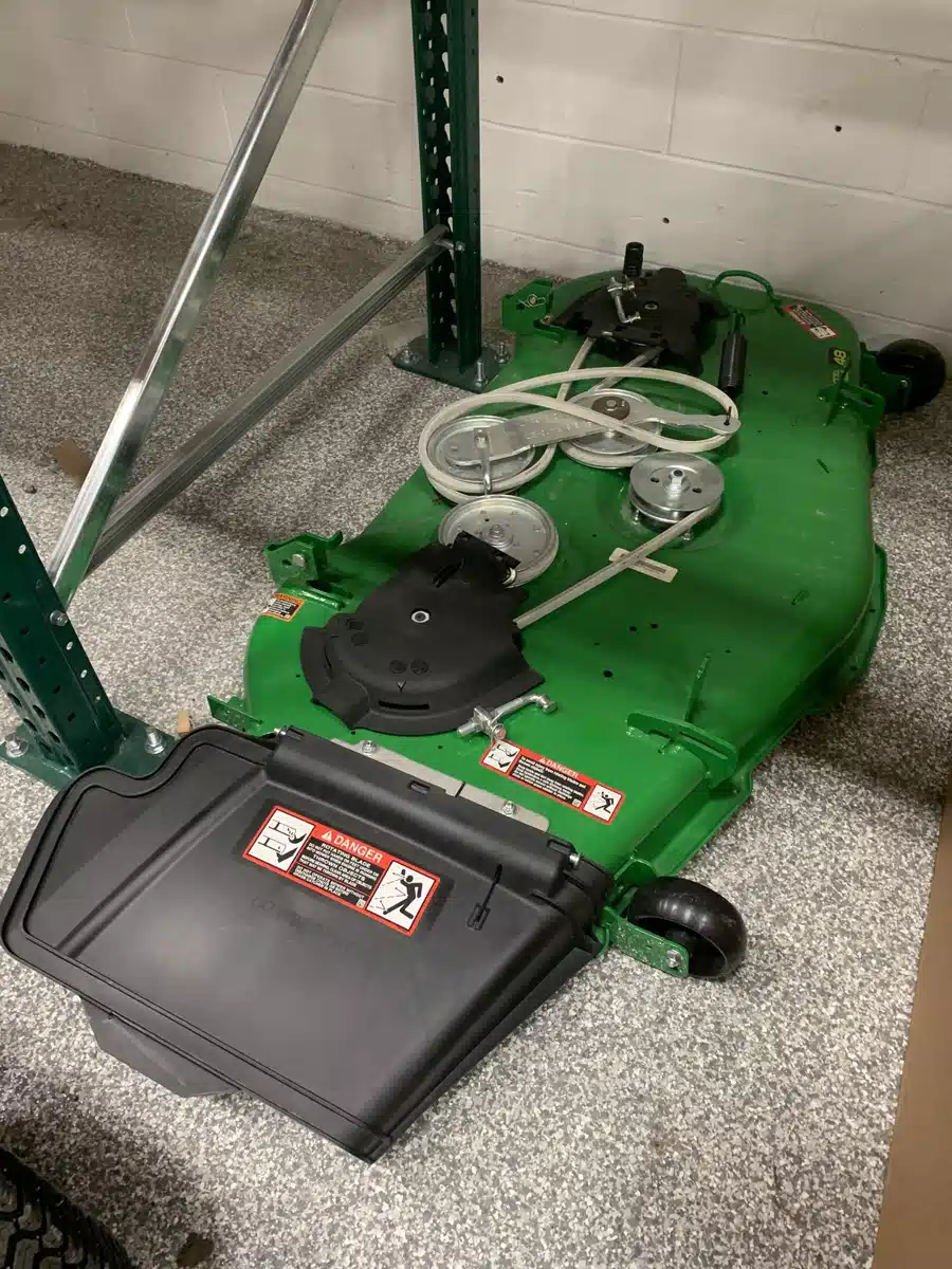 Gallery image 1 for 2024 John Deere 48 inch Accel Deep Mower Deck Mower - Zero Turn