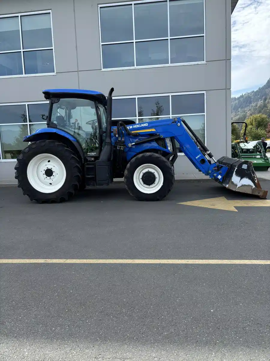 Gallery image 2 for 2018 New Holland T6.145 Tractor
