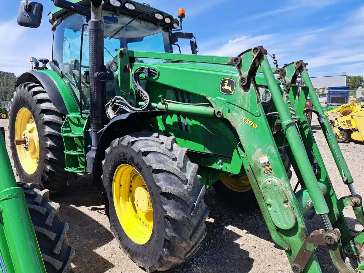 Photo de la Galerie 2 pour 2011 John Deere 6190R Tracteur