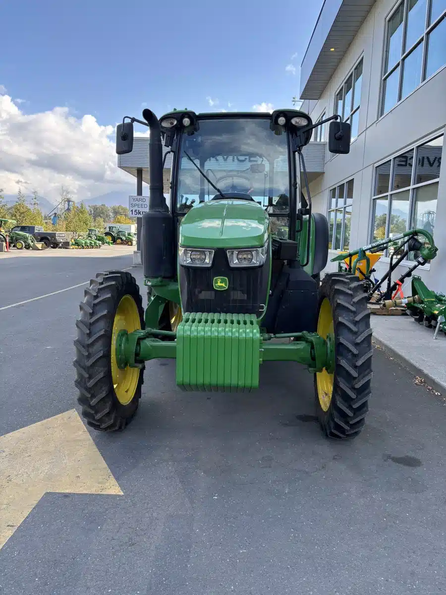 Gallery image 2 for 2024 John Deere 5120M Tractor