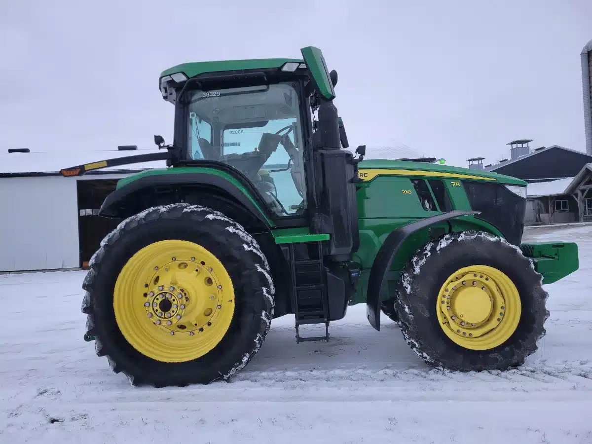 Gallery image 1 for Used 2020 John Deere 7R 210 Tractor
