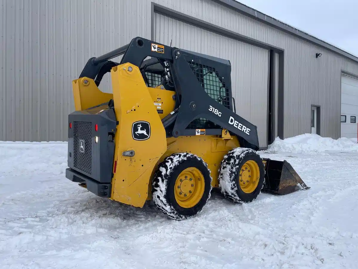 Gallery image 2 for 2019 John Deere 318G Skid Steer