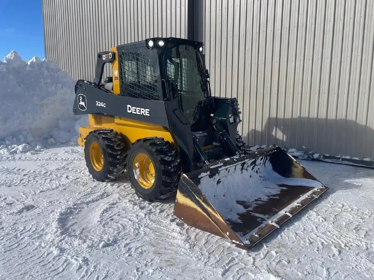 Gallery image 2 for 2022 John Deere 324G Skid Steer