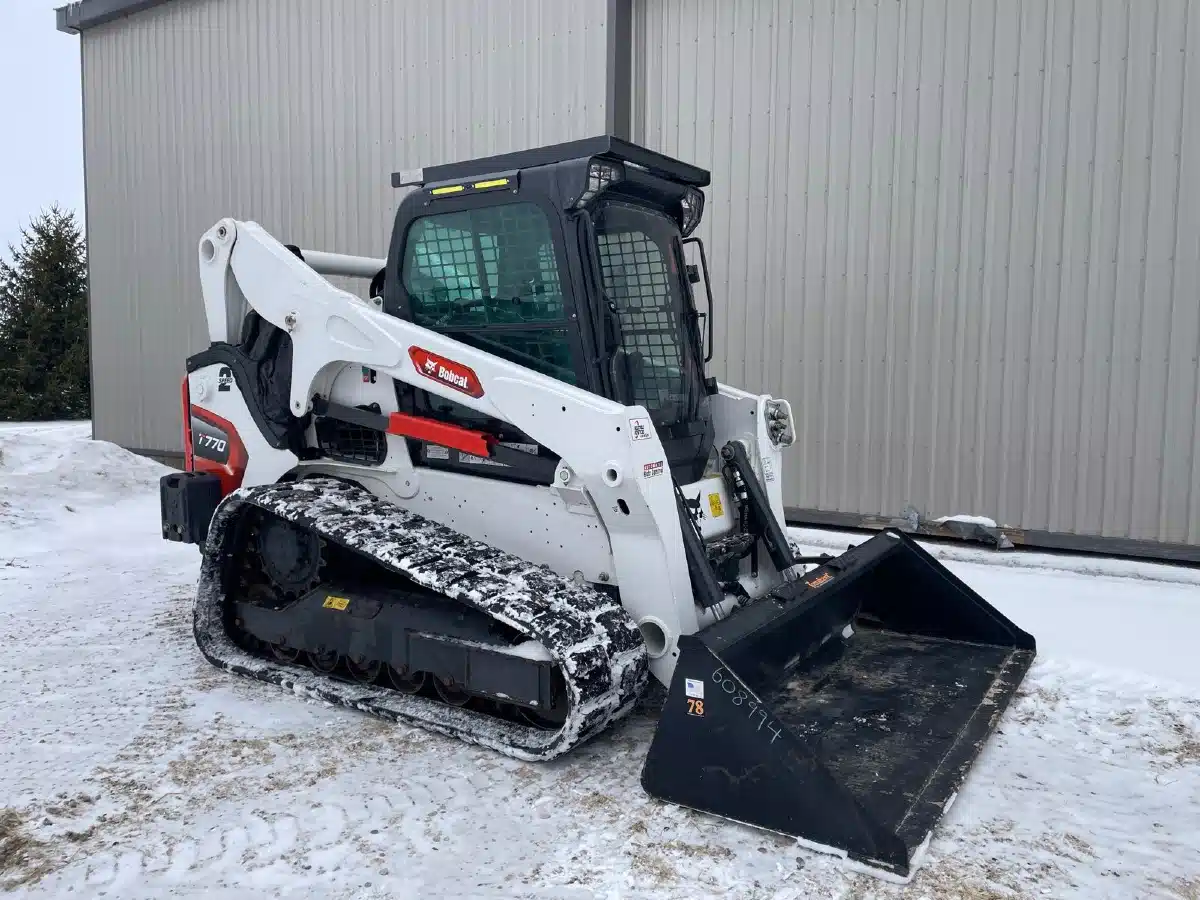 Gallery image 2 for 2024 Bobcat T770 Track Loader