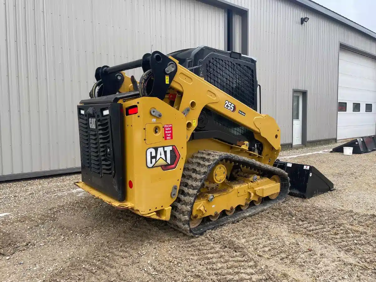 Gallery image 2 for 2024 Caterpillar 255 Track Loader