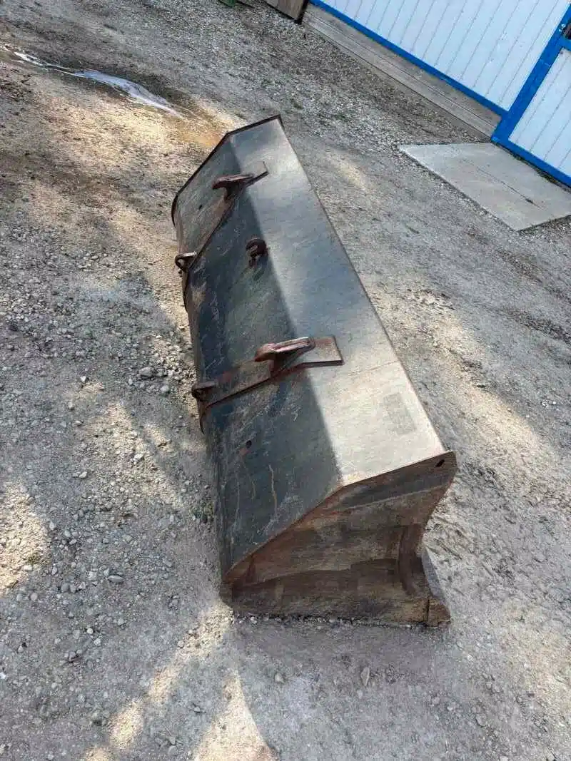Gallery image 2 for Used 2002 Case JX90U Tractor