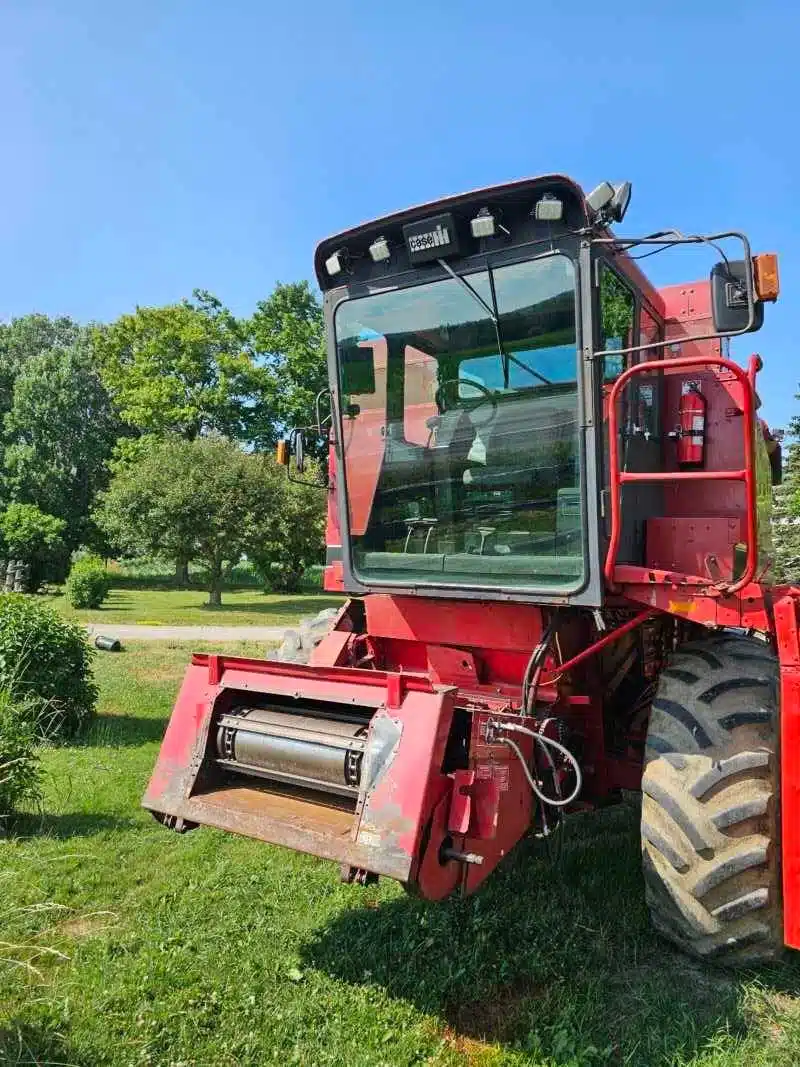 Gallery image 1 for Used 1992 Case 1640 Combine