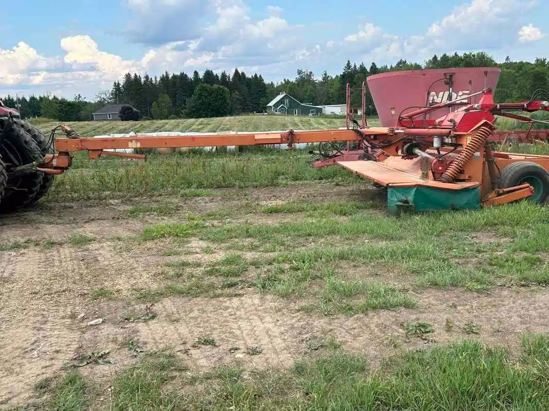 Gallery image 2 for Used Kverneland 11' Front and 12' Rear Discbines with Merger Hay Merger