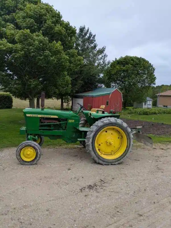 Gallery image 1 for Used 1963 John Deere 2010 Tractor