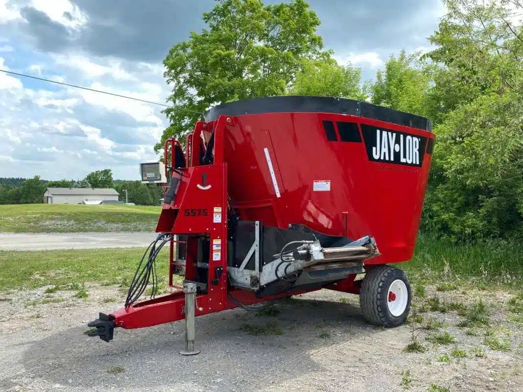 Gallery image 1 for Used 2016 Jaylor 5575 TMR Mixer