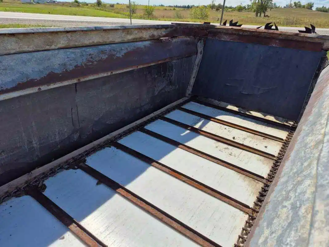 Gallery image 2 for Used 2005 H&S 430 Manure Spreader