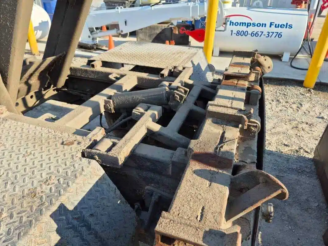 Gallery image 1 for 2004 International 4300 SBA Truck - Boom