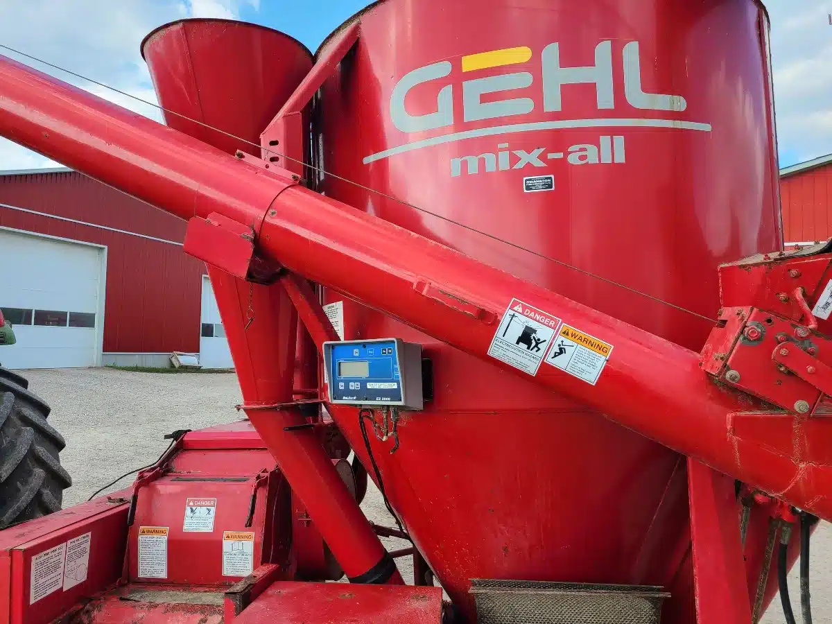 Gallery image 2 for Used Gehl 125 Mix Mill
