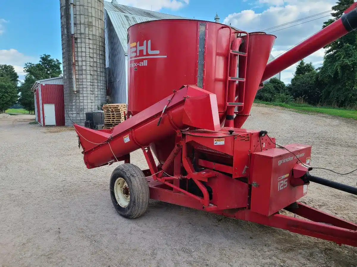 Gallery image 1 for Used Gehl 125 Mix Mill