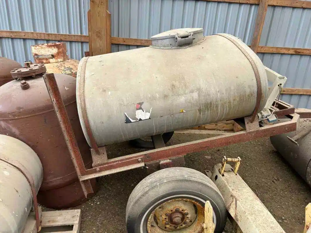 Gallery image 2 for Used Unspecified Sprayer Sprayer - Pull Type