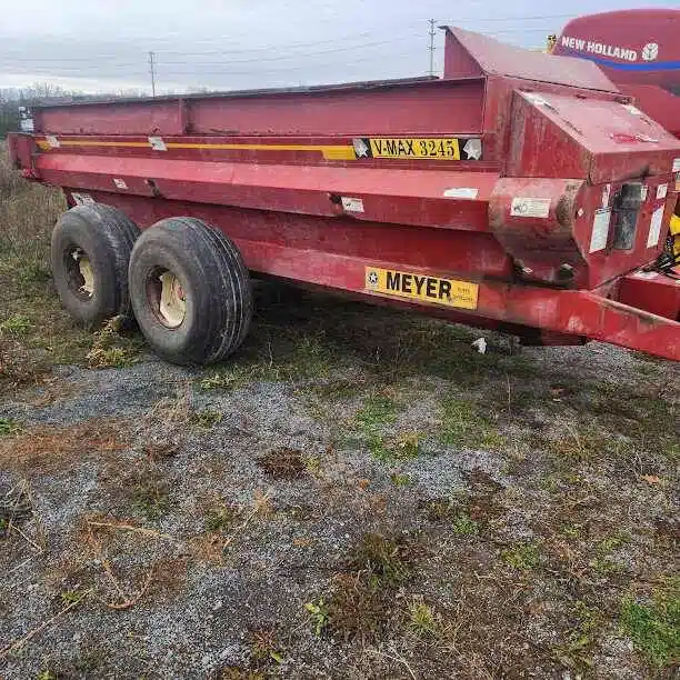 Used 2016 Meyer V-Max 3245 Manure Spreader