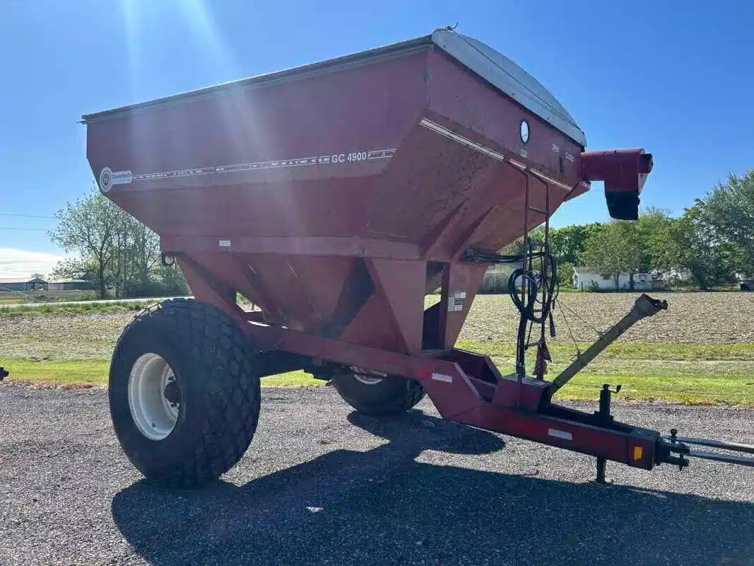 Used Unverferth GC 4900 Grain Cart